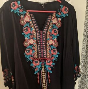 Black embroideried 3/4 sleeve tunic brand new
